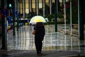 Ο καιρός με την Νικολέτα Ζιακοπούλου: Τοπικές βροχές την Πέμπτη – Περισσότερο κρύο την Παρασκευή