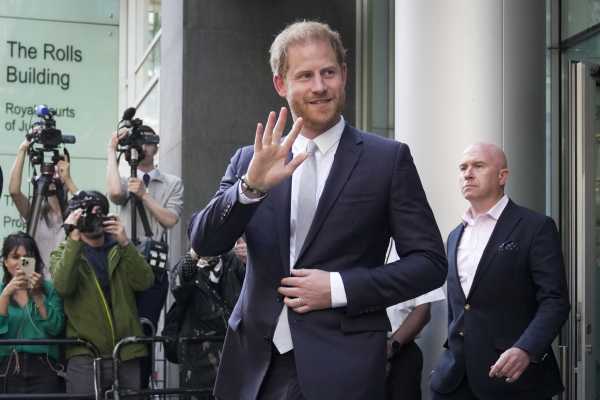 Πρίγκιπας Χάρι: Εξασφάλισε νέα δίκη εναντίον εφημερίδας ταμπλόιντ