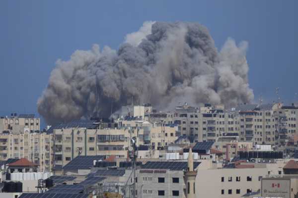 Πόλεμος στο Ισραήλ: Τελειώνουν τα καύσιμα στη Λωρίδα της Γάζας – Καθημερινές επαφές της ΔΕΕΣ με τη Χαμάς για τους ομήρους
