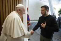 Επικοινωνία Ζελένσκι – πάπα Φραγκίσκου: Συζήτησαν το σχέδιο ειρήνευσης για τον  τερματισμό του πολέμου