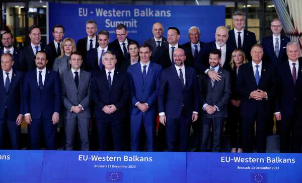 Διακήρυξη της Συνόδου Κορυφής ΕΕ- Δυτ. Βαλκανίων: Στο επίκεντρο ο σεβασμός των δικαιωμάτων των μειονοτήτων