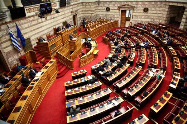 Στη Βουλή το νομοσχέδιο για τα μη κρατικά, μη κερδοσκοπικά πανεπιστήμια – Προς ψήφιση στις 8 Μαρτίου
