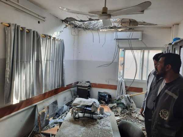 Γάζα: Βομβαρδισμό ψυχιατρικού νοσοκομείου και κτηρίου με δημοσιογράφους, καταγγέλλουν οι Παλαιστίνιοι