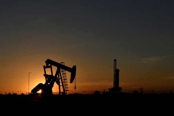 Πετρέλαιο: Πάνω από 81 δολάρια το Brent με το βλέμμα σε νέες μειώσεις από τον ΟΠΕΚ