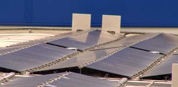 Ένθετο Οικονομία: Νέος τρόπος αποζημίωσης για την ενέργεια που θα παράγεται από τα «φωτοβολταϊκά στη στέγη»