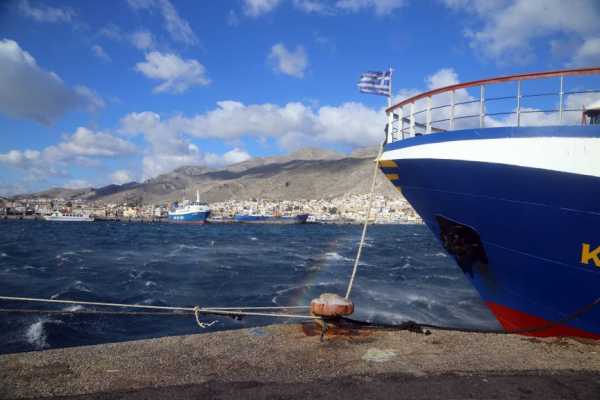 Πειραιάς: Με καθυστέρηση ο απόπλους των πρωινών πλοίων λόγω ανέμων