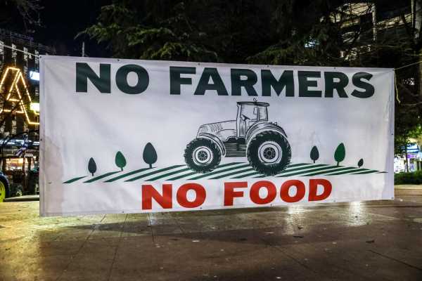 Κινητοποιήσεις αγροτών: «Δεν επιδιώκουμε την ένταση και ακούμε τα αιτήματα », λέει η κυβέρνηση