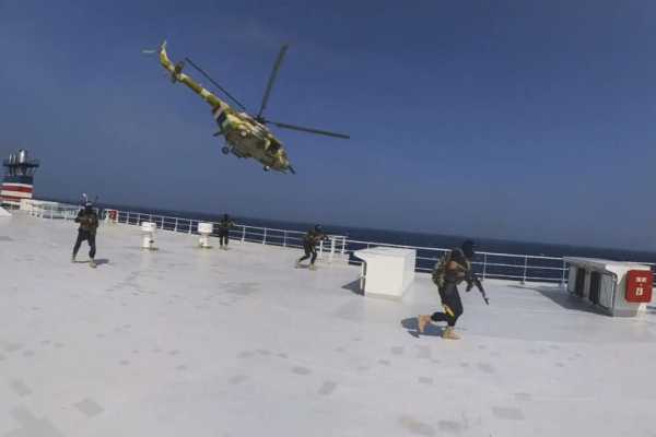 ΗΠΑ: Ο στρατός κατέστρεψε πυραύλους και drone των Χούθι στην Ερυθρά θάλασσα – Ήγειραν απειλή για εμπορικά πλοία