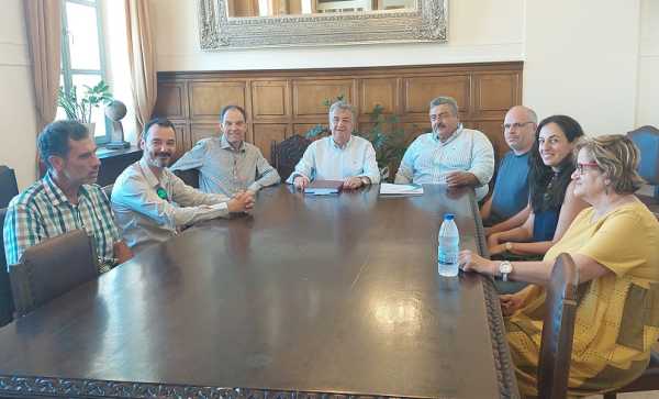 Συνάντηση Αρναουτάκη, Καλογερή με το Διοικητικό Συμβούλιο του Ορειβατικού Συλλόγου Χανίων