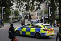 Bρετανία: Συναγερμός σε δημοτικό σχολείο – Ένοπλοι αστυνομικοί σπεύδουν στο σημείο