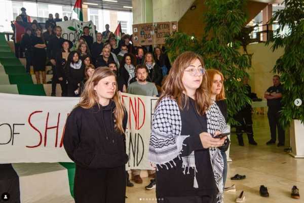 Βέλγιο: Κατάληψη στο πανεπιστήμιο της Γάνδης υπέρ των Παλαιστινίων και υπέρ της πράσινης μετάβασης