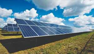 Συμφωνία ΔΕΗ – MYTILINEOS για ανάπτυξη φωτοβολταϊκών έργων έως 2.000 MW σε τέσσερις χώρες