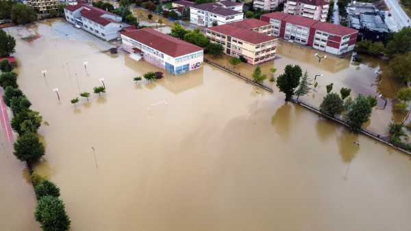 Φυσικές καταστροφές στη Θεσσαλία: Ολοκληρώθηκε η έρευνα της ΕΑΕΕ  – Στα 372 εκατ. ευρώ οι αποζημιώσεις