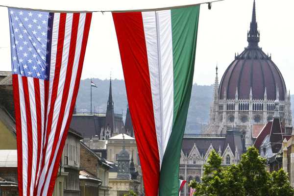 Νευρικότητα στη Βουδαπέστη: Οι ΗΠΑ περιορίζουν τις βίζες για Ούγγρους πολίτες