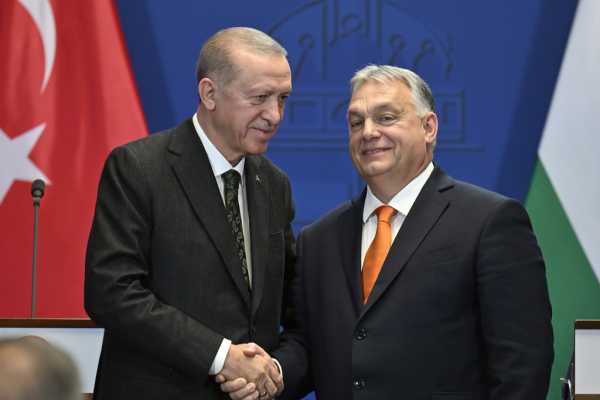 Συνάντηση Ερντογάν – Όρμπαν – Υπέγραψαν 16 συμφωνίες, τι είπαν για τις σχέσεις Ουγγαρίας και Τουρκίας