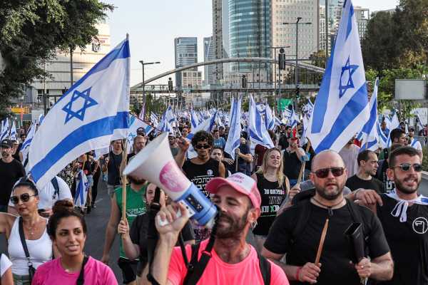 Ισραήλ: Η Βουλή ενέκρινε νομοσχέδιο της δικαστικής μεταρρύθμισης – Κήρυξη γενικής απεργίας εξετάζουν συνδικάτα