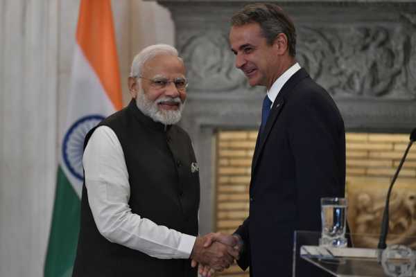 Στο Νέο Δελχί ο Πρωθυπουργός – Συνάντηση την Τετάρτη με τον Ναρέντρα Μόντι