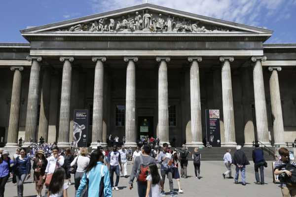 Ο πρόεδρος του Βρετανικού Μουσείου θα απαντήσει στην αρμόδια επιτροπή της Βουλής για την κλοπή αρχαίων αντικειμένων