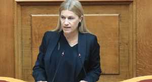 H Σέβη Βολουδάκη στην Ολομέλεια της Βουλής κατά τη συζήτηση του Νομοσχεδίου για την ενίσχυση της εργασίας και την ενσωμάτωση Ευρωπαϊκής Οδηγίας