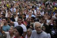 Βενεζουέλα: Η αντιπολίτευση της πλειοψηφίας προσεύχεται για την «ελευθερία» της χώρας και το τέλος του «σκότους»