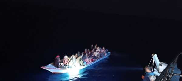 Κρήτη: Αφίξεις εκατοντάδων παράτυπων μεταναστών ξημερώματα της Κυριακής