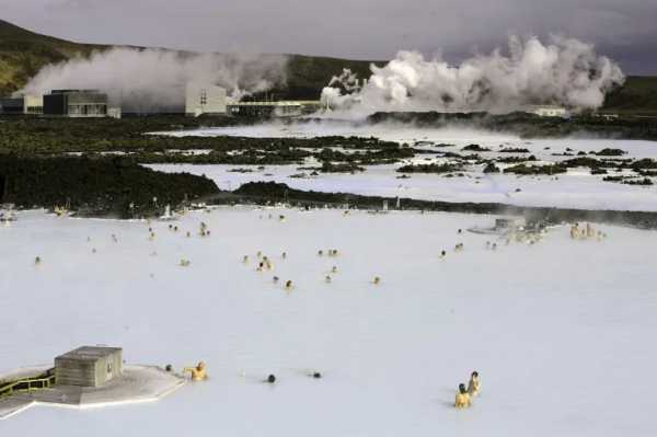 Η εμβληματική Γαλάζια Λιμνοθάλασσα της Ισλανδίας κλείνει λόγω φόβων για έκρηξη