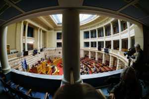 Προϋπολογισμός 2024: Οι τοποθετήσεις των πολιτικών αρχηγών στη Βουλή, λίγο πρίν από την ομιλία Μητσοτάκη και την ψηφοφορία