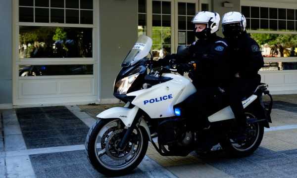 Συνελήφθησαν τέσσερα άτομα για επίθεση σε αστυνομικούς και φθορές στο κέντρο της Αθήνας