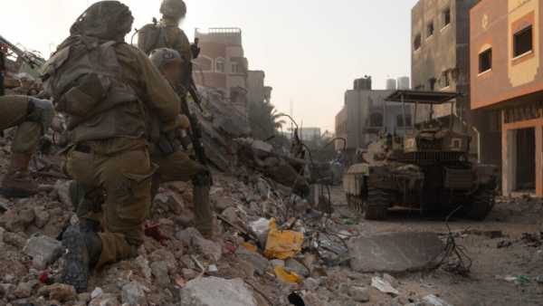 Στην «καρδιά» της Γάζας επιχειρεί ο ισραηλινός στρατός – Ανεπιβεβαίωτες πληροφορίες κάνουν λόγο για βομβαρδισμό κατοικημένης περιοχής με δεκάδες θύματα