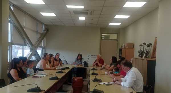 Συνάντηση Δημάρχου Μινώα Πεδιάδας Μ. Φραγκάκη με Αντιπροσωπεία Γονέων του Βρεφονηπιακού Παιδικού Σταθμού Αρκαλοχωρίου