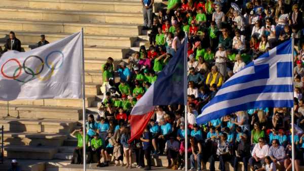Βίντεο: Ολυμπιακός Ύμνος – Έπαρση Ολυμπιακής Σημαίας