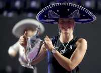 WTA Finals: Στέψη για τη Σβιόντεκ και παραμονή στην κορυφή