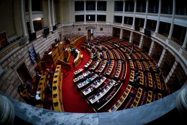 Βουλή: Κατατέθηκε πολυνομοσχέδιο του υπουργείου Οικονομίας – Τη Δευτέρα στην αρμόδια κοινοβουλευτική επιτροπή