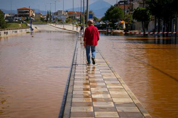 Κακοκαιρία Daniel: Αναλυτικά ποιοι δρόμοι είναι κλειστοί σε Λάρισα, Μαγνησία, Τρίκαλα και Καρδίτσα