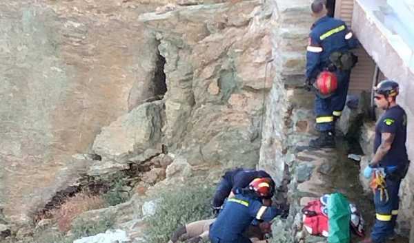 Κρήτη: Έπεσε από ύψος στα βράχια και τραυματίστηκε σοβαρά