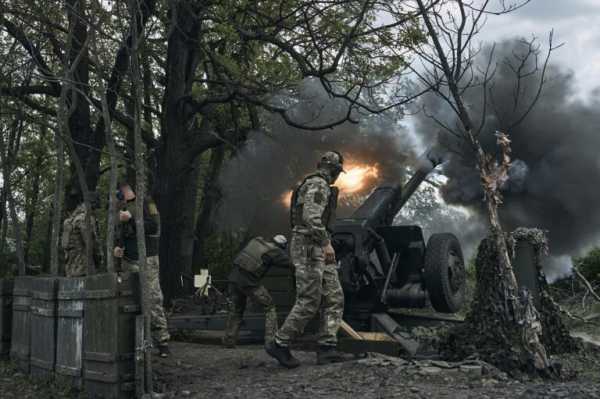 Κλάους Γιοχάνις: Απαράδεκτες οι ρωσικές επιθέσεις κατά μη στρατιωτικών εγκαταστάσεων της Ουκρανίας στον Δούναβη