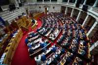 Στην Ολομέλεια το νομοσχέδιο του ΥΠΕΣ για το νέο σύστημα επιλογής διοικήσεων στο Δημόσιο