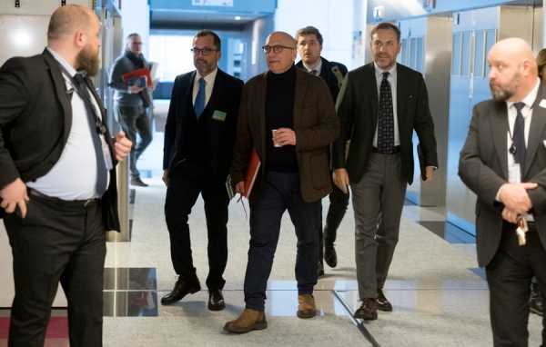Ιταλικός Τύπος: Συνελήφθη ο ευρωβουλευτής Κοτσολίνο
