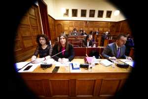 Εξεταστική για τα Τέμπη: Μετ’ εμποδίων η τελευταία συνεδρίαση, μετά από παρέμβαση της Ζωής Κωνσταντοπούλου