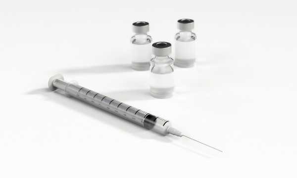 Moderna: Το αντιγριπικό εμβόλιο προσφέρει «καλύτερη ανοσολογική προστασία από τα σημερινά»