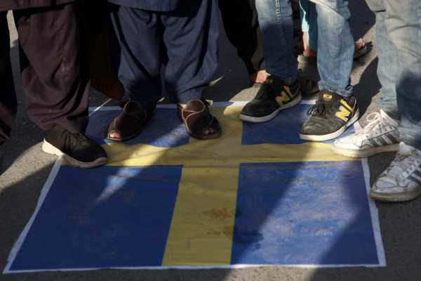 Σουηδία: Η κυβέρνηση απειλεί με απέλαση τους μετανάστες που δεν ζουν «εντίμως»