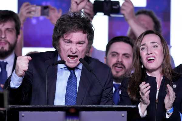 Αργεντινή: Νέο πρόεδρος της χώρας ο άκρως φιλελεύθερος Χαβιέρ Μιλέι, οπαδός της «θεραπείας σοκ»