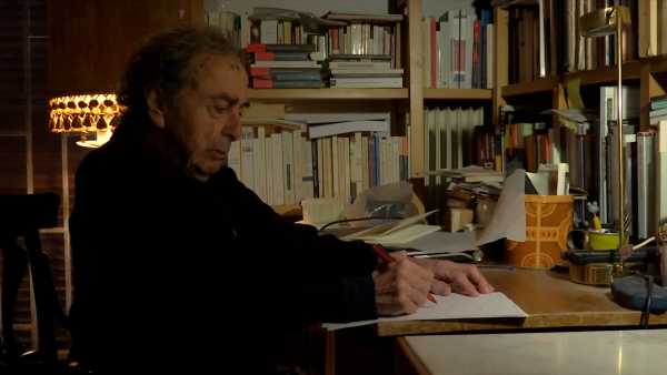 Γ. Βέλτσος: «Με βασανίζουν τα φαντάσματα των μεγάλων συγγραφέων» – Συνέντευξη με αφορμή το νέο του θεατρικό έργο