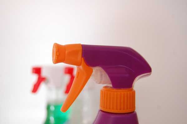 Έρευνα: Τα προϊόντα καθαρισμού εκλύουν εκατοντάδες επικίνδυνες χημικές ουσίες