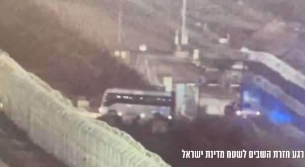 Βίντεο: Η στιγμή που οι 13 όμηροι εισέρχονται σε ισραηλινό έδαφος