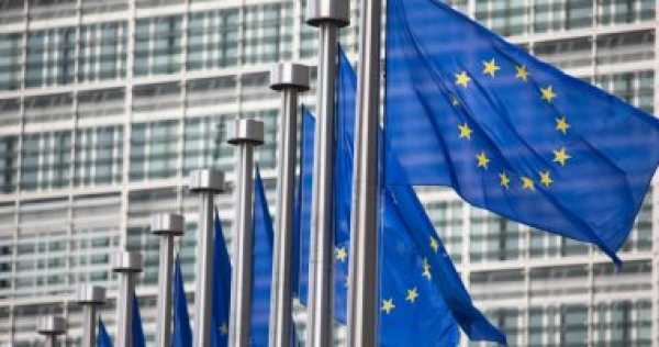 Η Ευρωπαϊκή Επιτροπή καλεί την Ελλάδα να συμμορφωθεί με τις διασυνοριακές δικαστικές διαδικασίες για την παράδοση καταζητούμενου