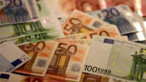 Φοροελαφρύνσεις και ενισχύσεις ύψους 870 εκατ. ευρώ έρχονται το 2025