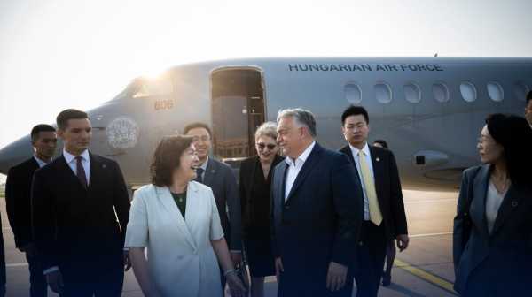 Στο Πεκίνο ο Ούγγρος πρωθυπουργός Βίκτορ Όρμπαν – Συνάντηση με τον πρόεδρο Σι Τζινπίνγκ