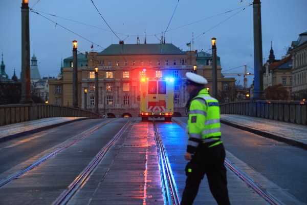 Τσεχία: H αιματηρή επίθεση στην Πράγα προκάλεσε σοκ- Ήρθε όμως ξαφνικά;