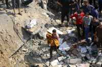 Γάζα: Τις 15.000 αγγίζουν οι Παλαιστίνιοι νεκροί – Πάνω από 6.000 παιδιά μεταξύ αυτών